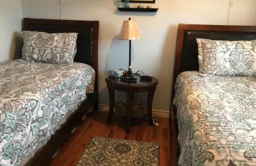 Twillingate Bed & Breakfast | Whitsha Inn B&B