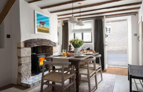 Stow-on-the-Wold House | Whitsun Cottage