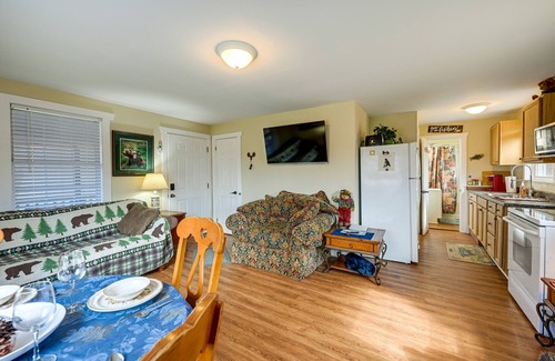 Qualla Cabin | Whittier Vacation Rental Cabin: Pets Welcome!