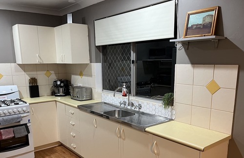 Victory Heights House | Whole house and yard in Kalgoorlie