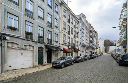 Santos Apartment | WHome Boho-Chic Santos Apartment: Industriais 7