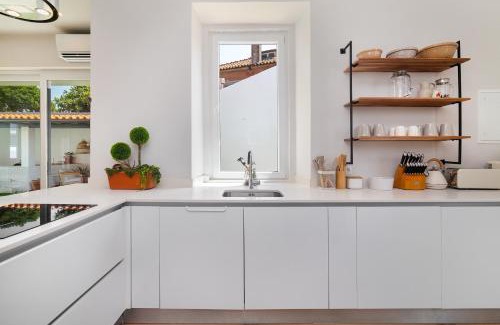 Paco De Arcos Apartment | WHome Luxurious Oeiras Stay with Private Pool