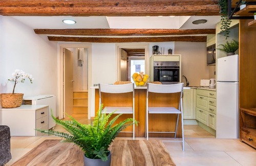 Poblenou Apartment | Why do we call this stylish beach loft dreamy?