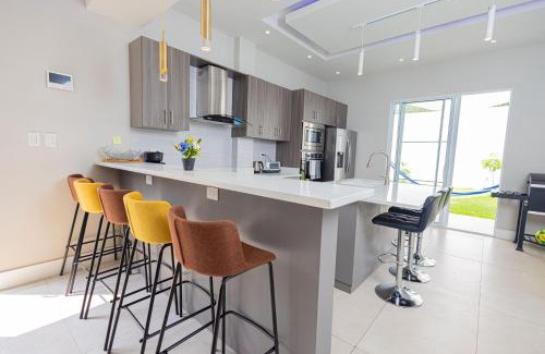 Santa Ana House | Wi fi, Hot water, A-C Vacation Home
