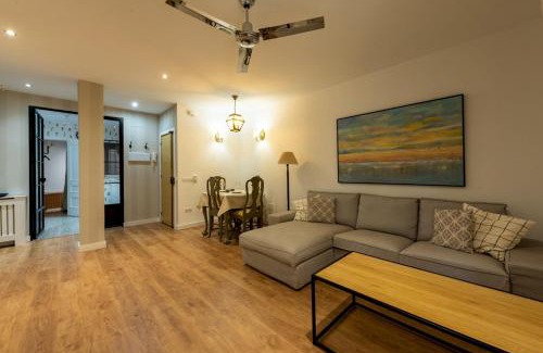 El Arenal Apartment | Wide with beautiful kitchen 2Bd 3Bth -Arenal