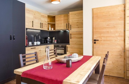 Les Boisses Apartment | Wifi, 300m from resort center, fitness, swimming pool, balcony, tv, ski locker, 40-47m², Tignes