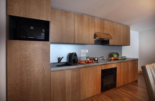 Eclose-Est Apartment | Wifi, fitness, swimming pool, sauna, hammam, balcony, tv, 98m², Alpe d'Huez