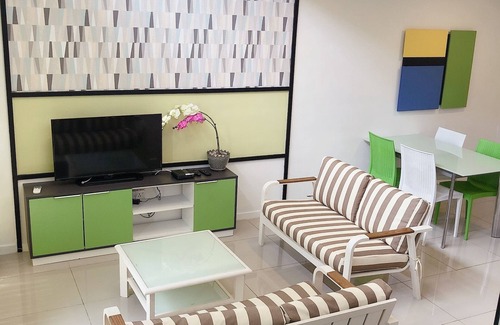Petaling Jaya Apartment | [WIFI] Perfect family suite for 2-5 PAX