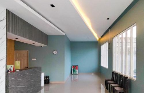 Batang Hotel | Wikost Premiere Inn Mitra RedDoorz