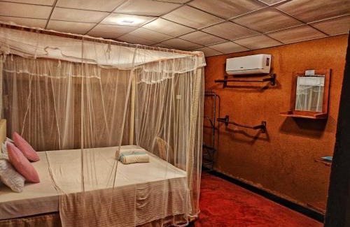 Udawalawa Hotel | Wild Safari Clay House