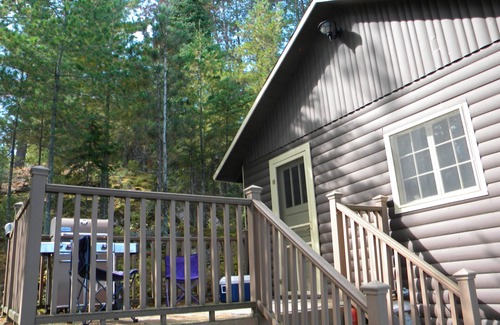 Crane Lake Cabin | Wilderness modern lake cabin