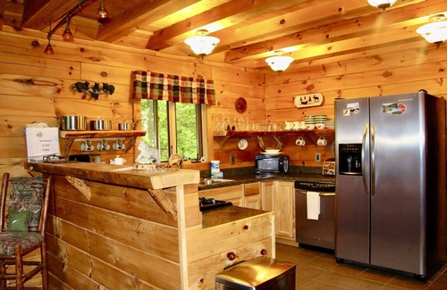 Jay Cabin | "Wildwood in the Pines" - Unique Adirondack Log Cabin - High Peaks