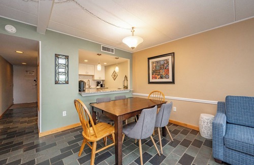 Thayerville Condo | Will O' The Wisp 504F: Cozy Lakefront 3 Bedroom Condo with Fireplace and Balcony