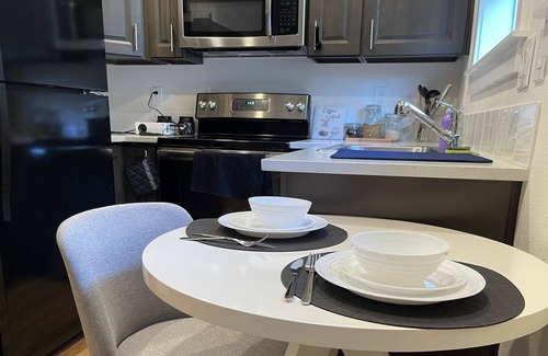 Portland Apartment | Willamette view Studio