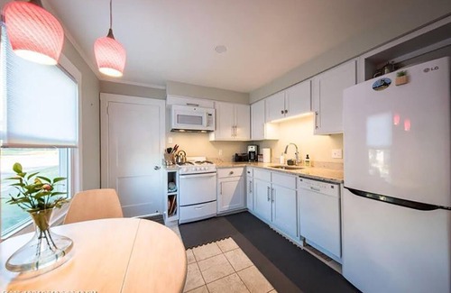 Willard House | Willard Beach Two Bedroom Cottage - October available at discount
