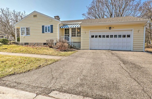 Williams Bay House | Williams Bay Retreat: Walk to Lake Geneva & Town!