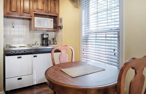 Williamsburg Condo | Williamsburg 2BR/2BA Resort Suite 3 Beds