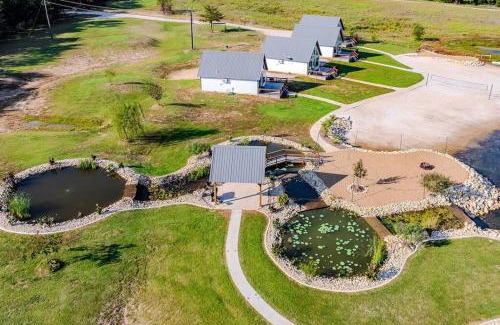 Point Villa | Willis Country Cabins- Couples Suite -#4