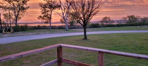 Graford Resort | Willow Beach RV Park & Marina