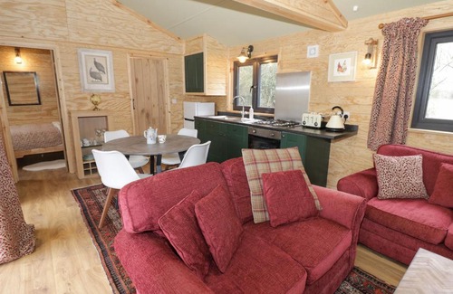Frankton House | Willow