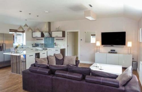 Langdon House | Willow Lodge