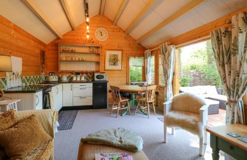 Irstead House | Willow Lodge