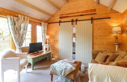 Irstead House | Willow Lodge