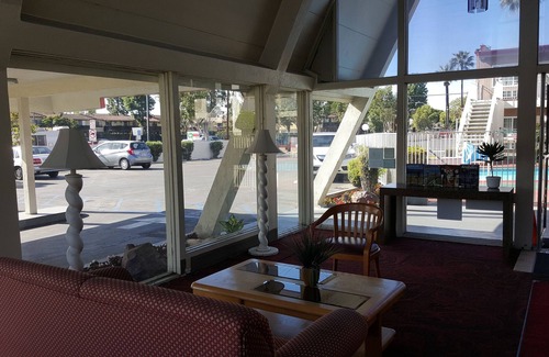 Fullerton Hotel | Willow Tree Lodge