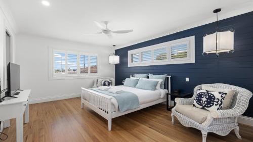 Sandy Beach House | Willows at Sandy Beach -Walk to beach, Stylish Family Home