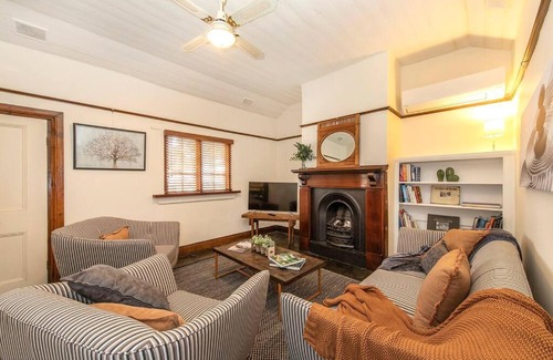 Willunga House | Willunga Cottage- Sleeps 6 Pool
