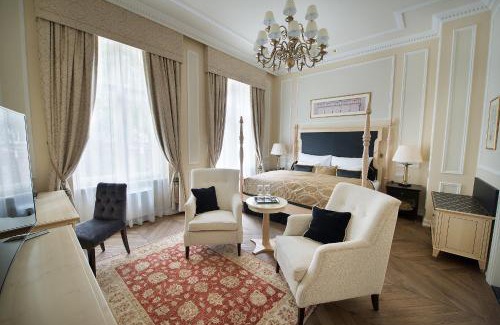 Old Town Hotel | Wilson Palace by LOFT