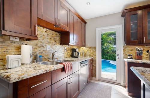 Oakland Park House | Wilton Wonderful! Heated Pool & 2 miles to Beach!
