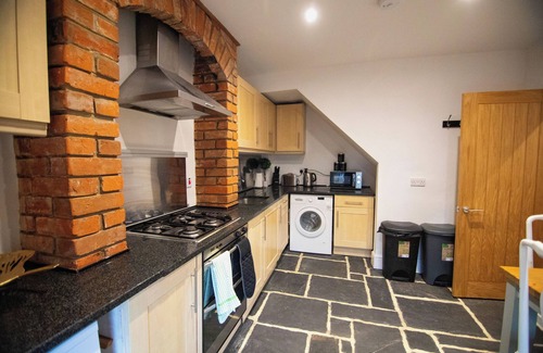 Winchester House | Winchester City House - beautiful 3 bedroom home close to the centre