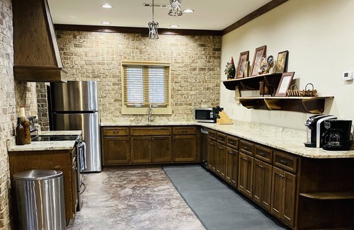 Culloden House | Winding Creek Lodge, Culloden, GA