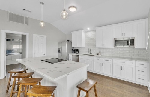 Port Bolivar House | Windsical Escape - Charming 2 bedroom with gulf views and minutes to beach!