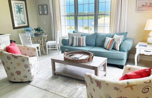 Osprey Apartment | Windsor Lodge Unit #19, studio close to beaches