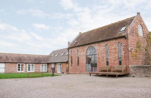 Eaton Mascott House | Windy Mundy Farm