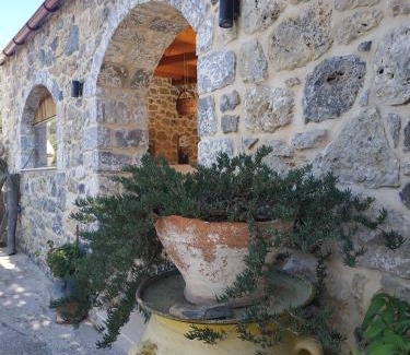 Fourfouras Hotel | Windy Place