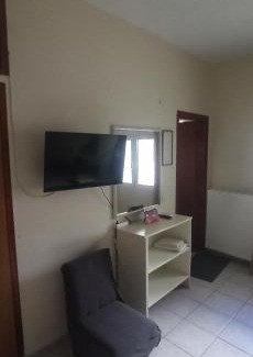 Fourfouras Hotel | Windy Place