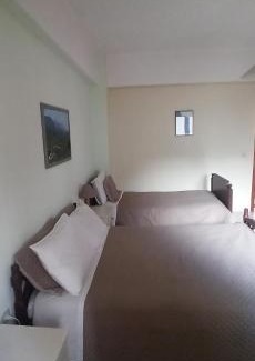 Fourfouras Hotel | Windy Place