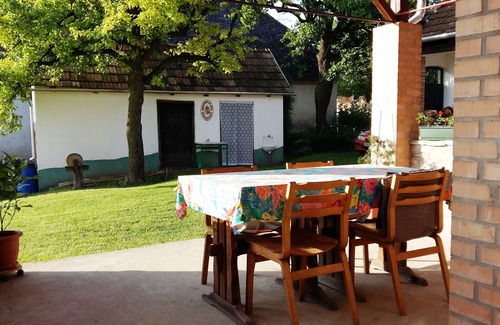 Dunaszentmiklos Apartment | Wine and relax in Wineregion 1751