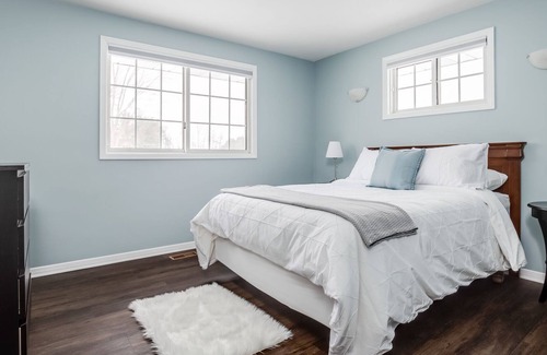 Niagara-on-the-Lake House | Wine Country 7 Acre Home for up to 6 ppl Niagara-on-the-Lake