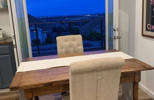 Tri-Cities Cottage | Wine Country Guest House