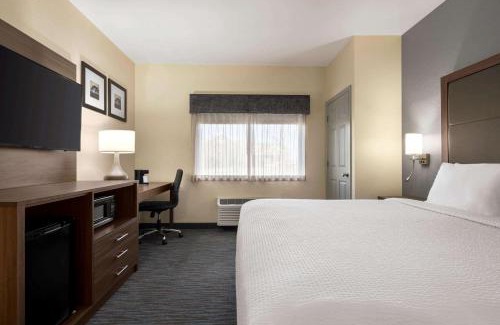 Appleton Hotel | Wingate by Wyndham Appleton