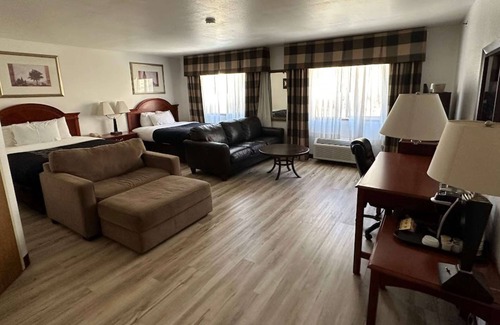 Eagle Hotel | Wingate by Wyndham Eagle Vail Valley