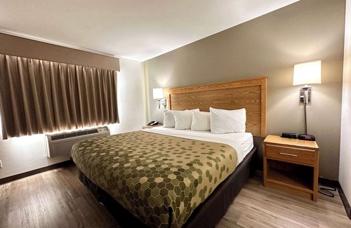 New Castle Hotel | Wingate by Wyndham New Castle - Glenwood Springs