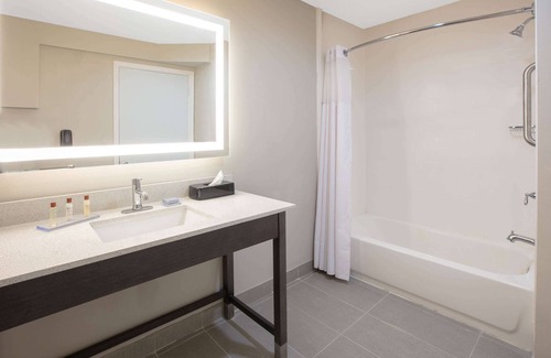 Bay Area Hotel | Wingate by Wyndham Corpus Christi