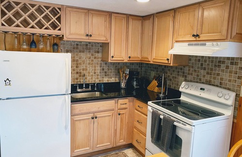 Moultonborough Ski Chalet | Winni Chalet w/lake, beach, & boat launch access