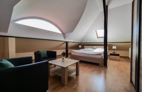 Busko-Zdroj House | Winnica Zbrodzice