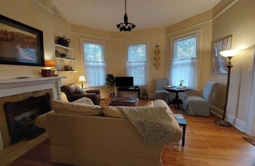 Downtown Little Rock Cottage | Winslow Cottage .